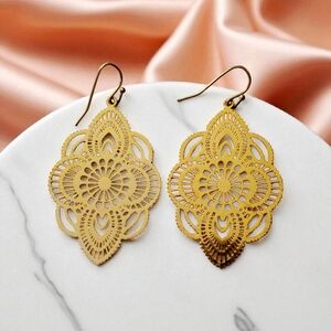 New Gold Fillagree Earrings